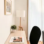 아파트 Ekaterine Uptown