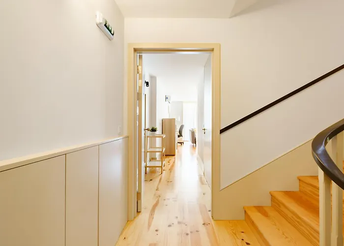 Ekaterine Uptown 아파트