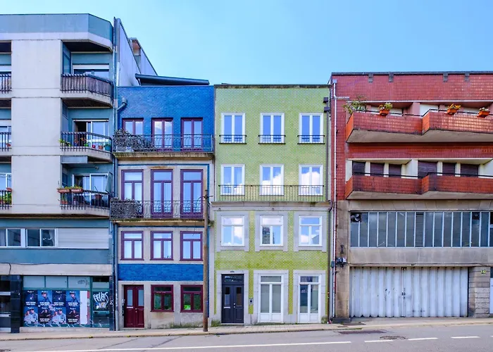 Ekaterine Uptown Porto