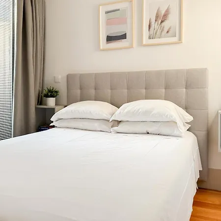 Ekaterine Uptown Apartment