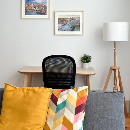 Ekaterine Uptown Apartment *