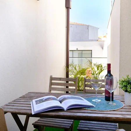 Apartment Ekaterine Uptown Porto